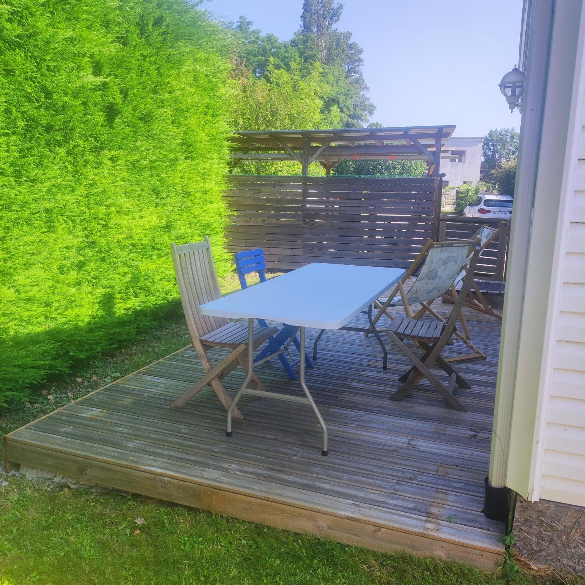 Mobile-Home Avec Terrasse Thonon-les-Bains Buitenkant foto