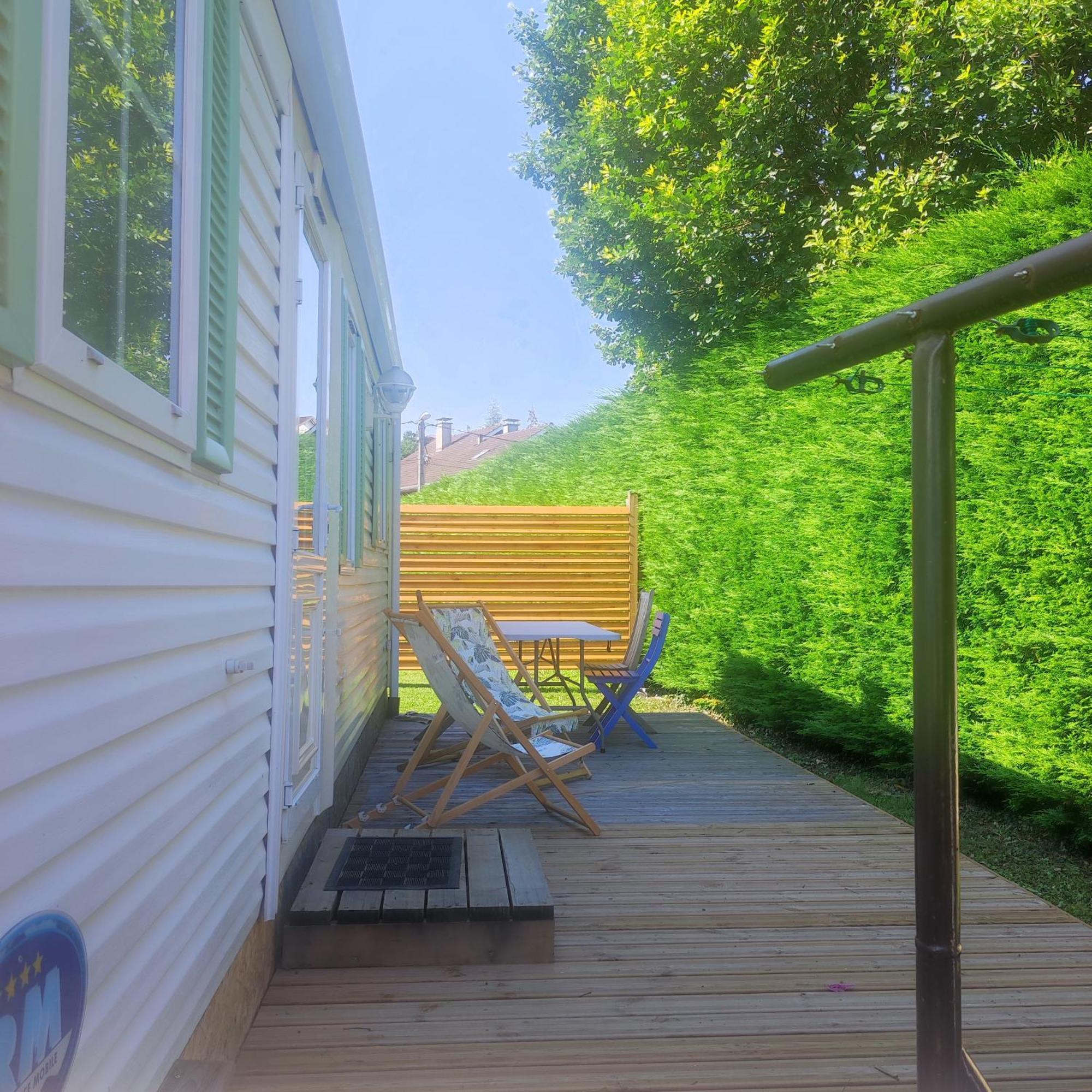 Mobile-Home Avec Terrasse Thonon-les-Bains Buitenkant foto